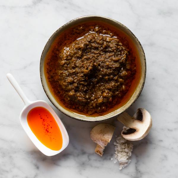 Mushroom Pesto with Espelette Pepper Infused Oil – 130g - Domaine Terra